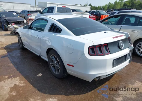 2014 Ford Mustang V6 Premium из США, поврежденный, VIN 1ZVBP8AMXE5286192